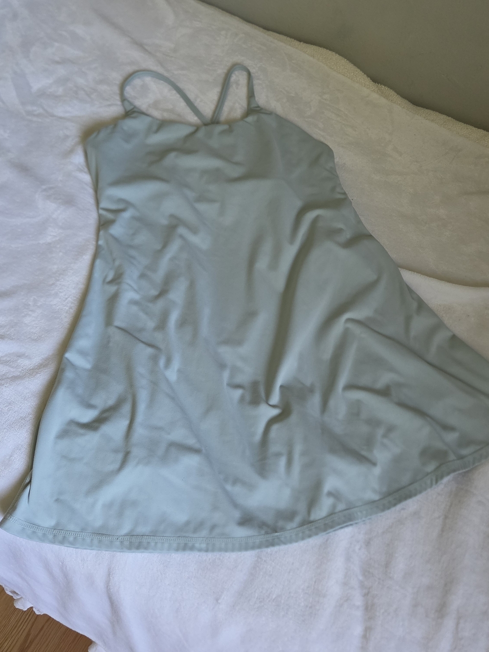 Halara Activity Dress Crossover Back With Built In Shorts & Bra Color Mint
